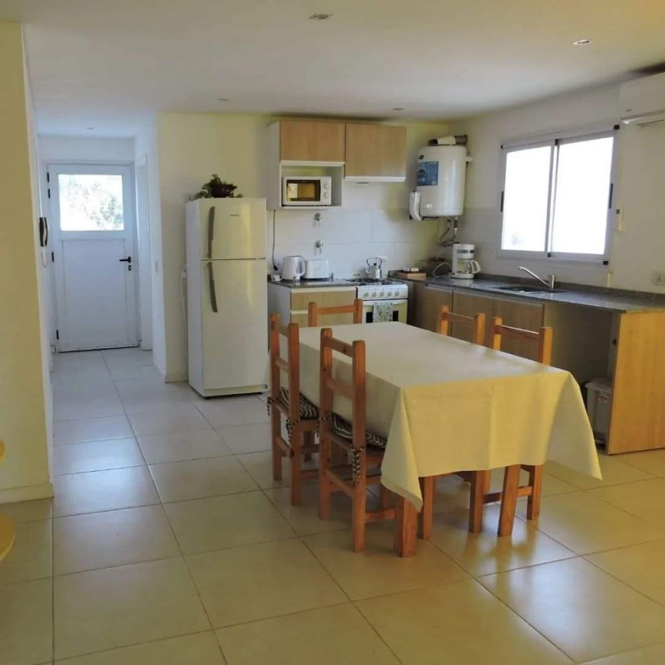 "Departamento en Mar de Ostende a dos Cuadras del Mar"