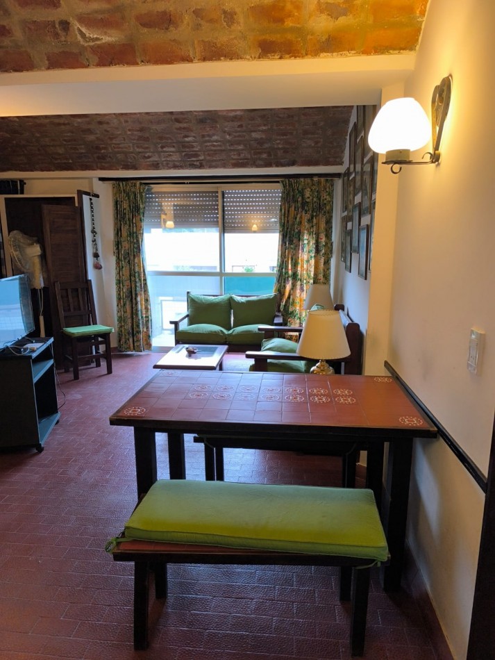 Departamento en Cazon 1024