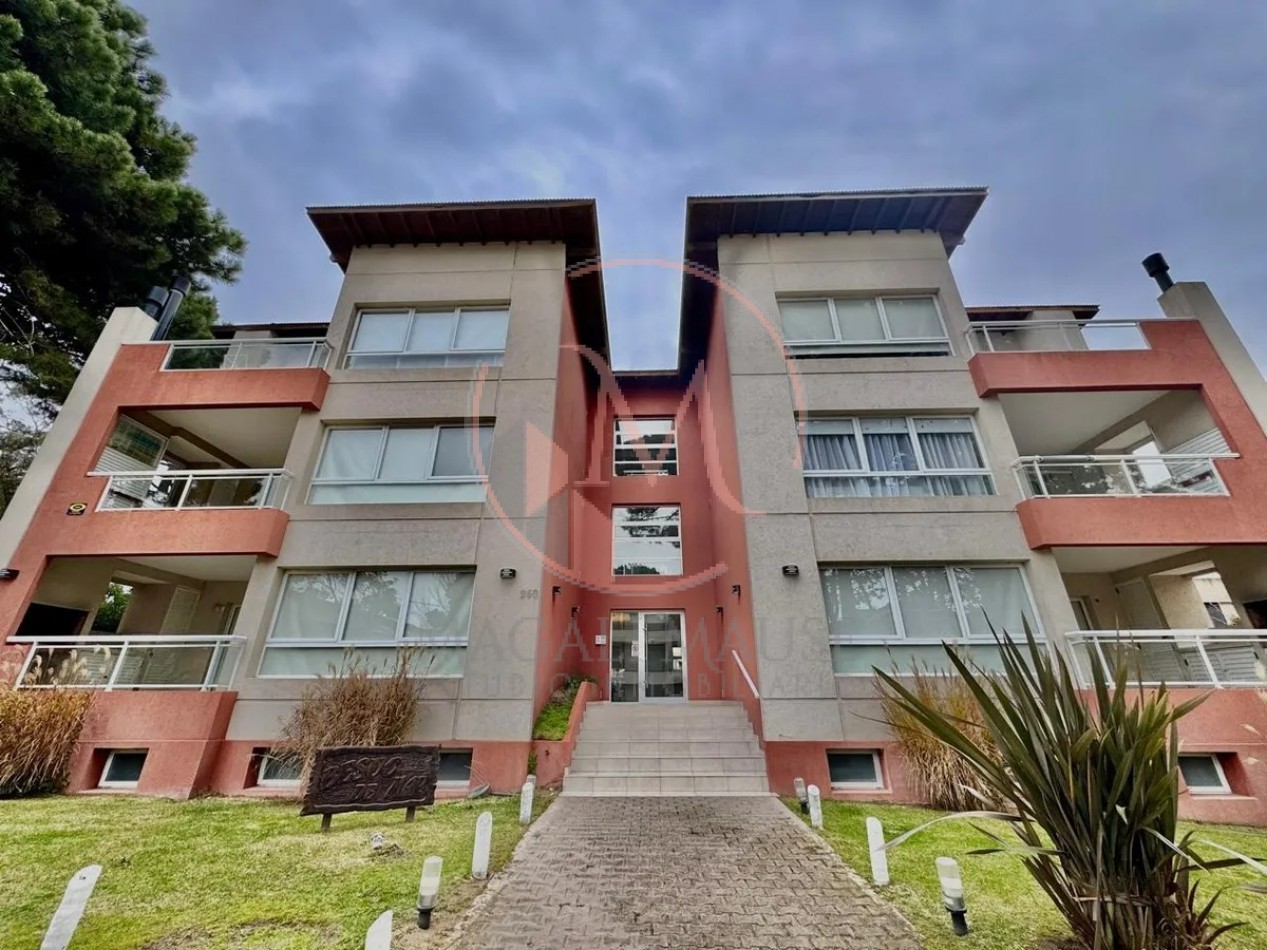 DEPARTAMENTO EN VENTA 3 AMBIENTES EN PINAMAR CON PILETA Y COCHERA