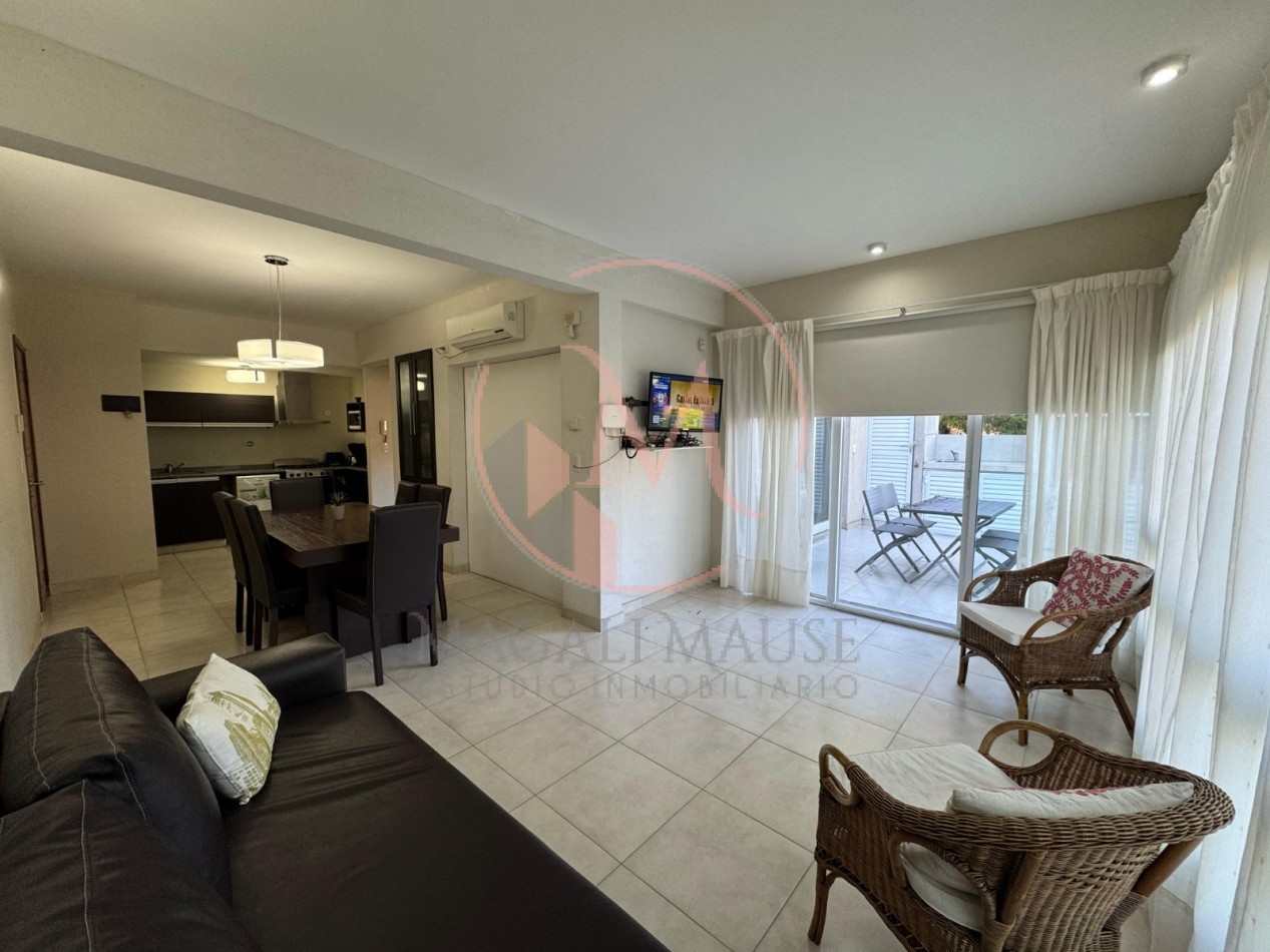 DEPARTAMENTO EN VENTA 3 AMBIENTES EN PINAMAR CON PILETA Y COCHERA