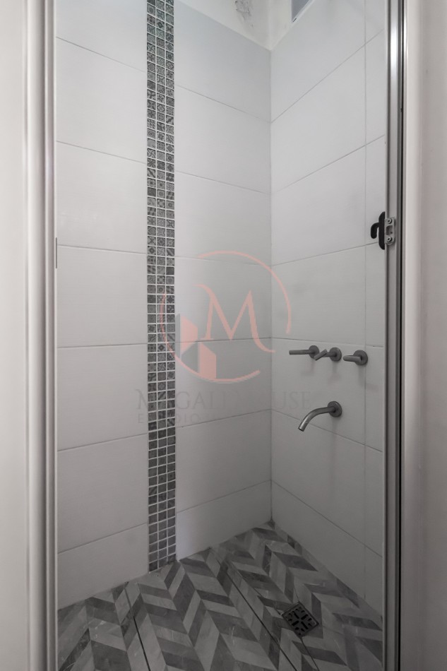 Departamento de 3 Ambientes en Cazon 1024