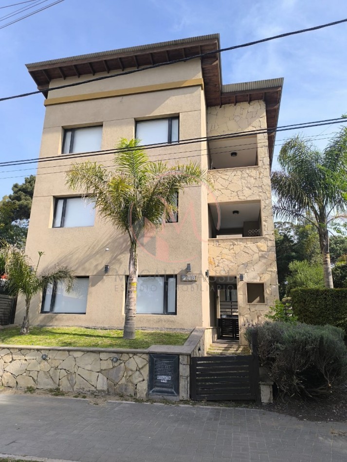 Valeria Point: Departamento con Pileta Climatizada a Metros del Centro