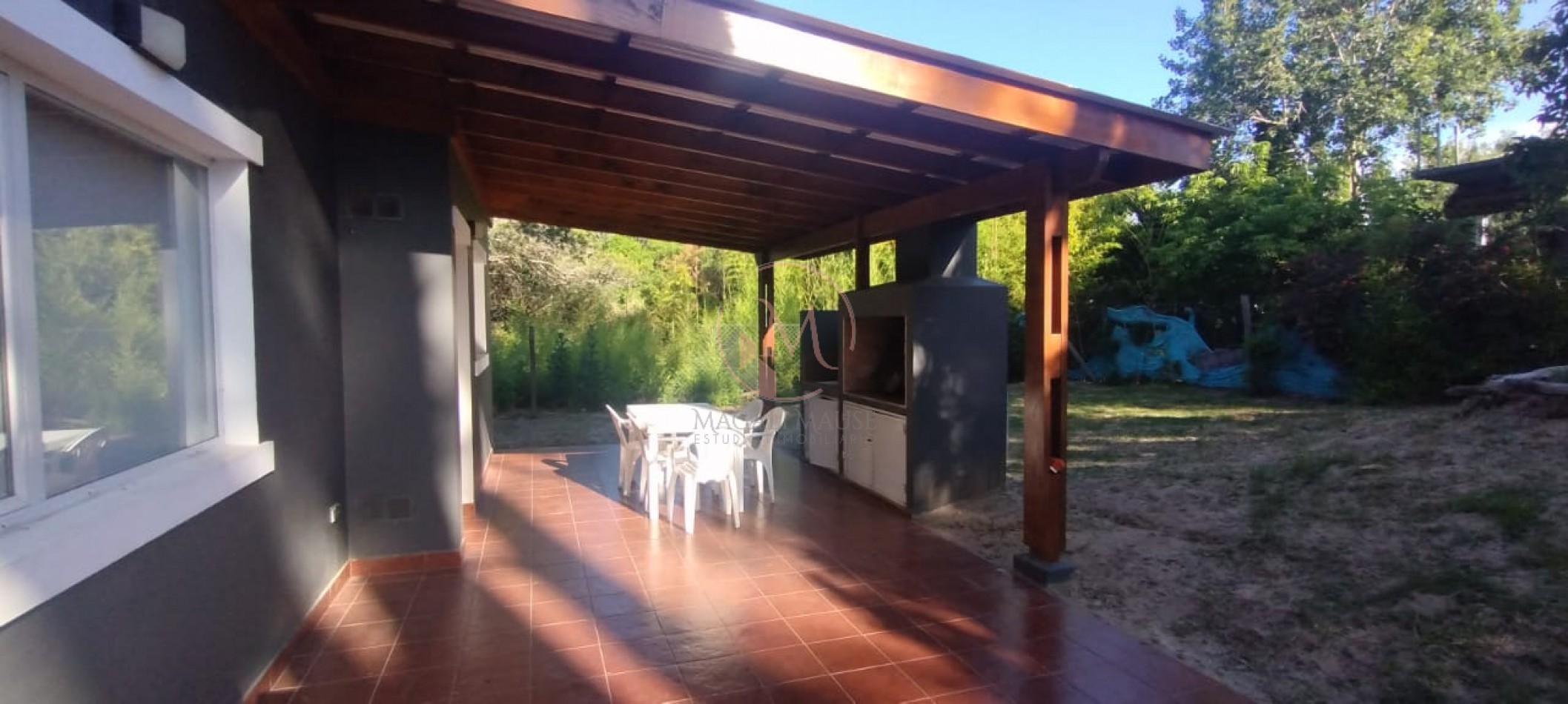 Casa minimalista en Valeria del Mar