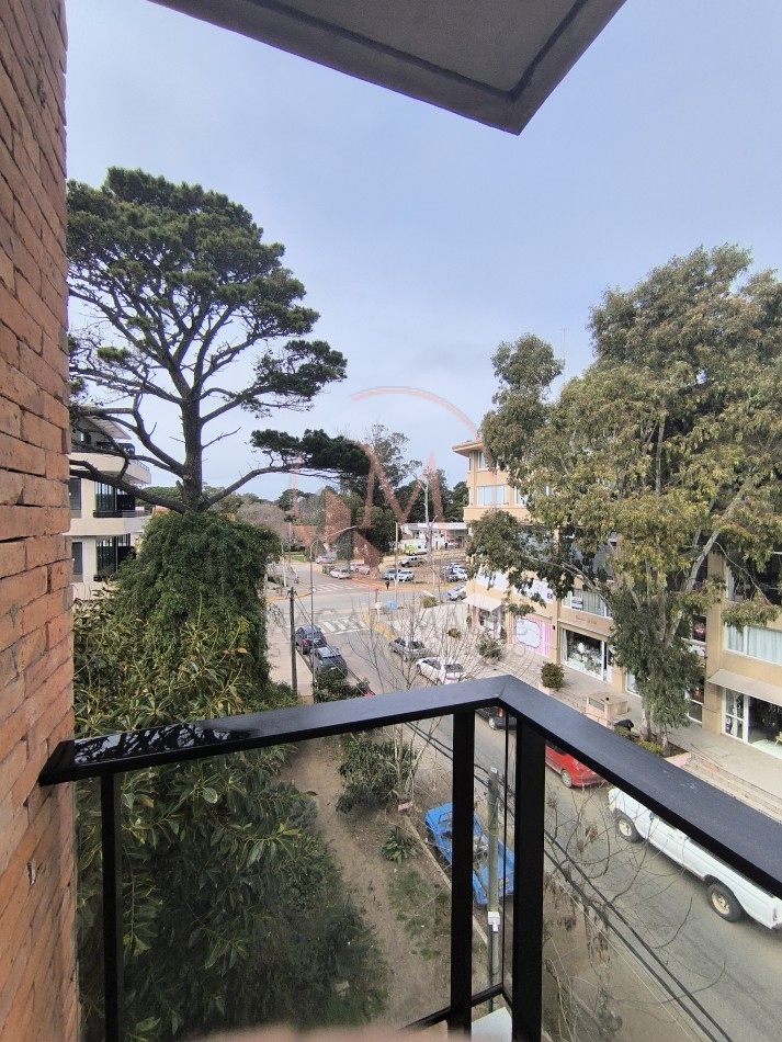 Departamento en Pinamar con Vista Panoramica, Pileta y Cochera