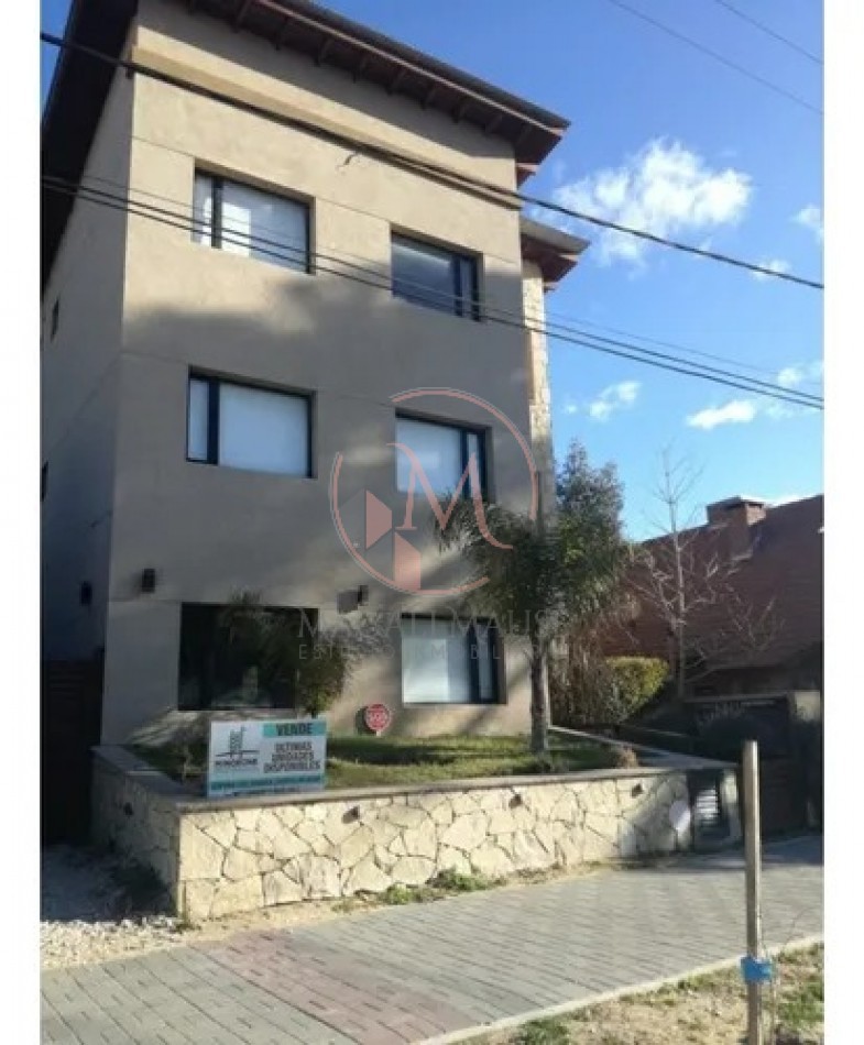 Valeria Point: Departamento con Pileta Climatizada a Metros del Centro