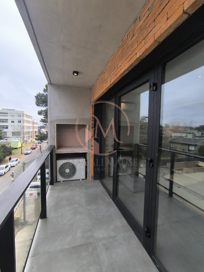Departamento en Pinamar con Vista Panoramica, Pileta y Cochera