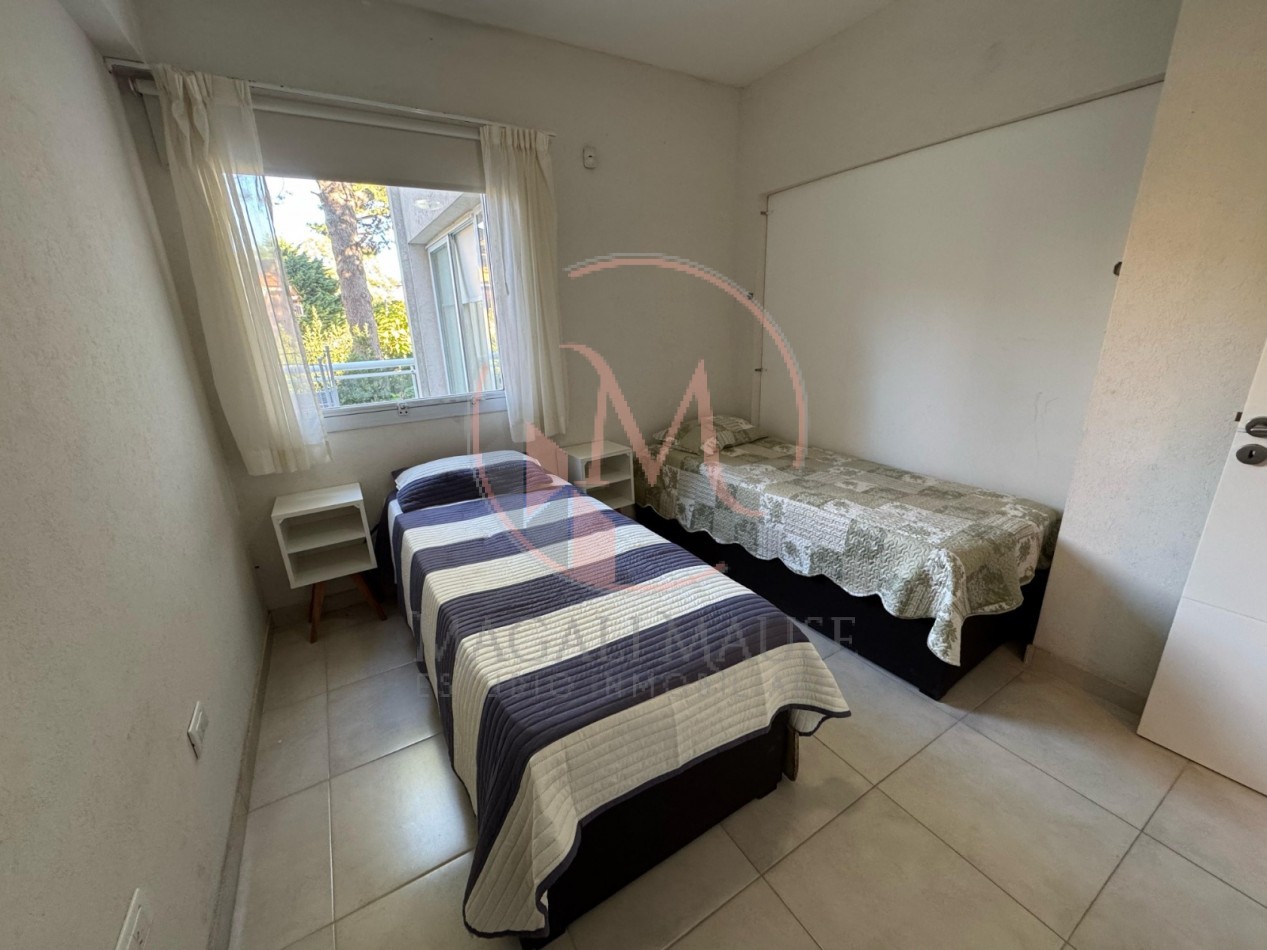 DEPARTAMENTO EN VENTA 3 AMBIENTES EN PINAMAR CON PILETA Y COCHERA