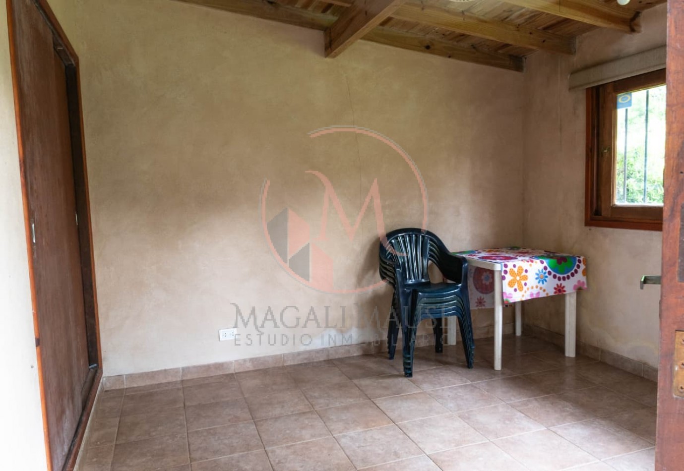 Casa Alpina en Zona Iglesias - A metros del mar sobre Av. Libertador, Pinamar