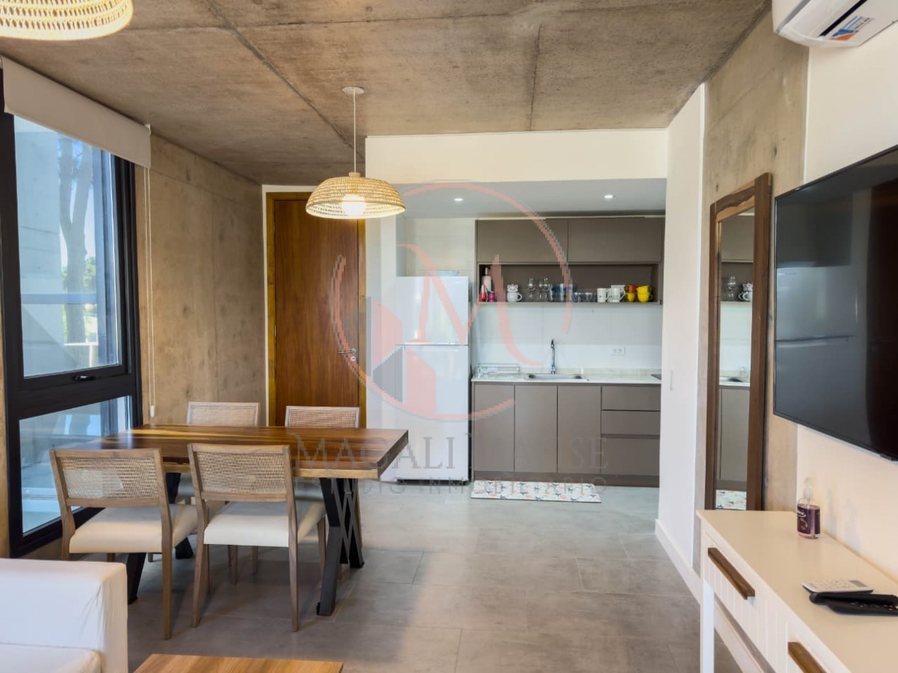 Positive Tower IV -1H