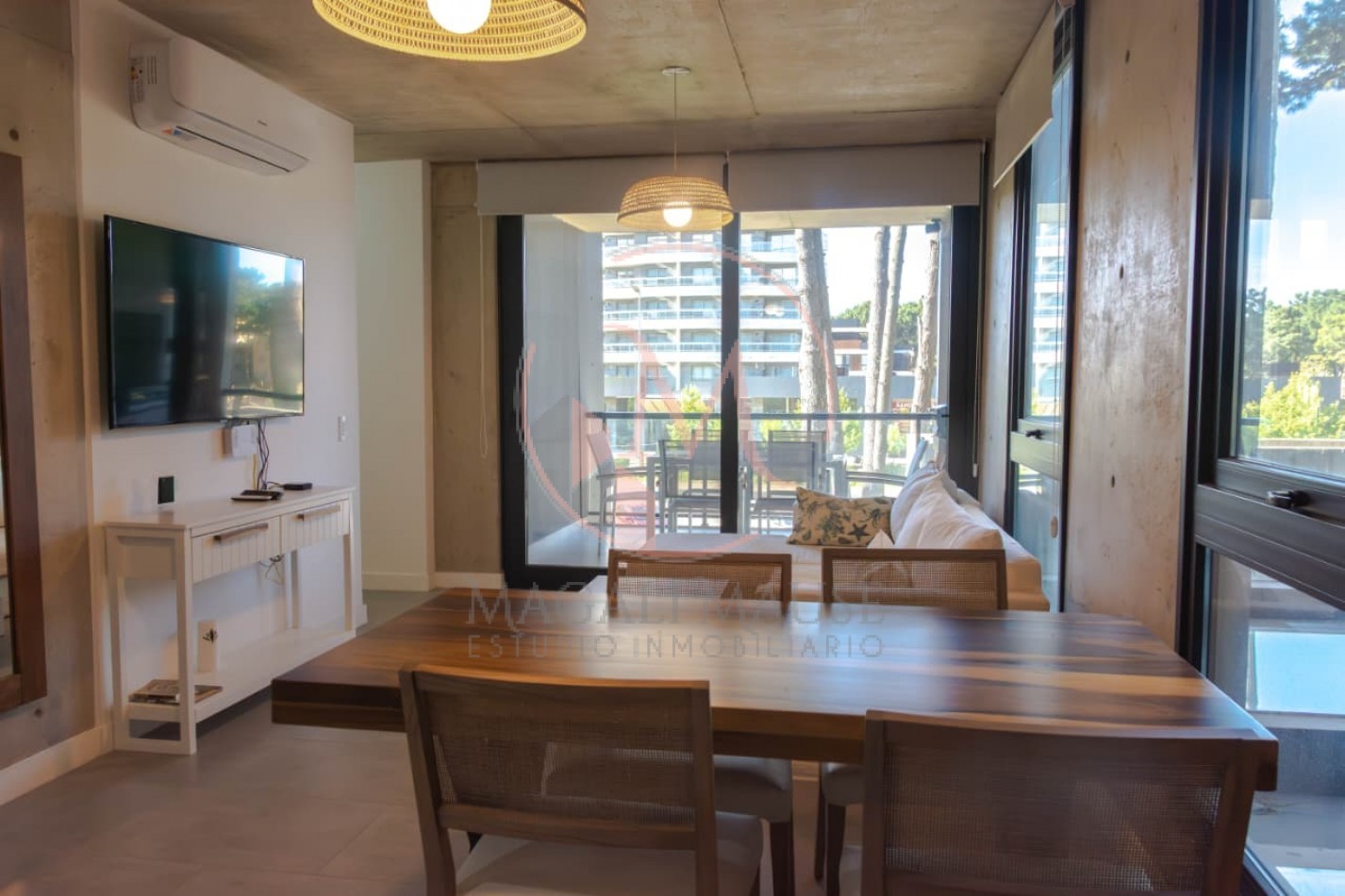 Positive Tower IV -1H